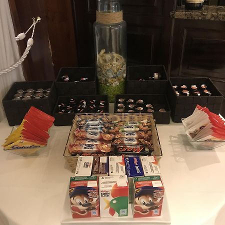 A Casa Canut Hotel Gastronòmic Les Escalades Exterior foto A selection of Swiss International's inflight snacks
